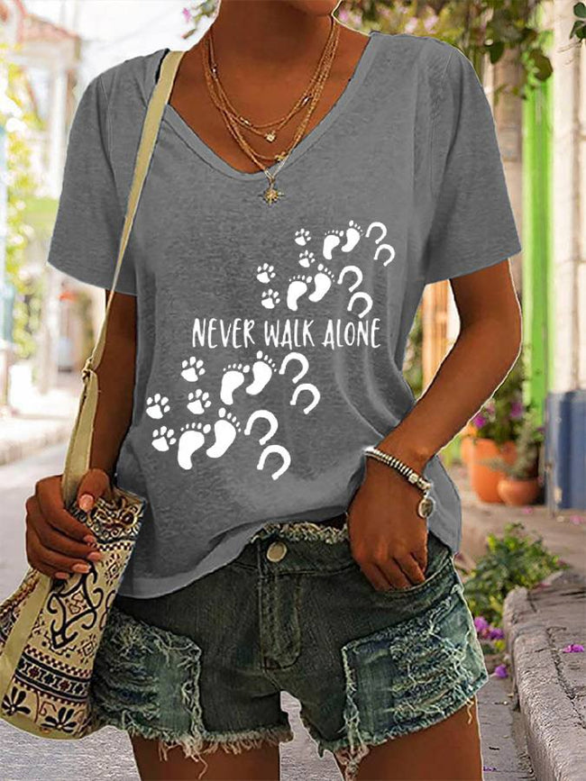 Women's Never Walk Alone Dog Paw T-shirt